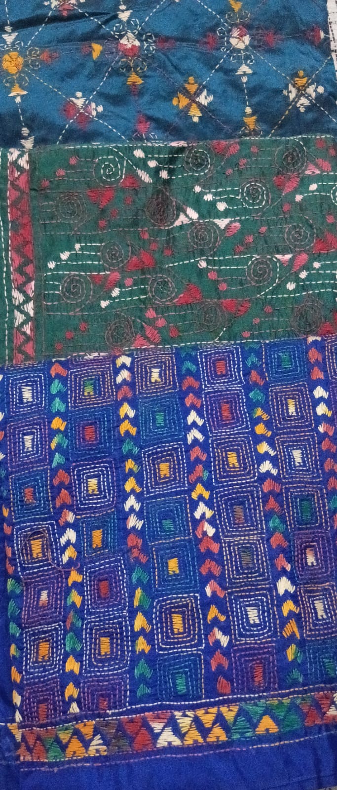 Kantha stitch uttorio/ stole/dupatta on blended silk - Image 8